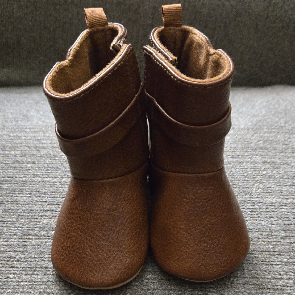 Old Navy Kids Tan Boots
